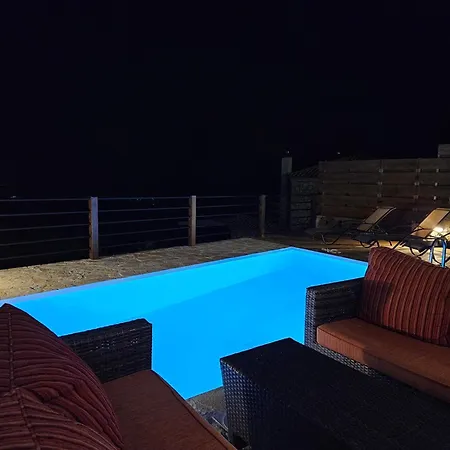 Rouga Villa *